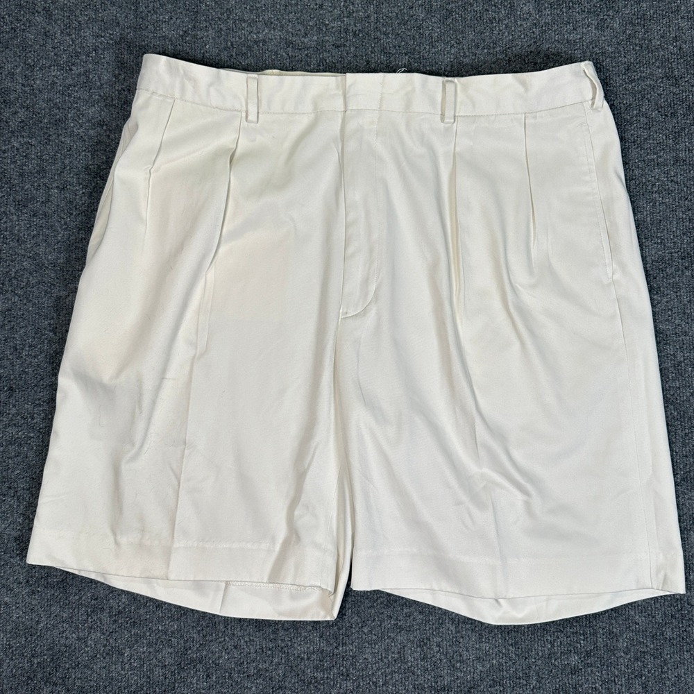 VTG Polo Golf Ralph Lauren Men's Size 40 Pleated Shorts Off White Cream 8"